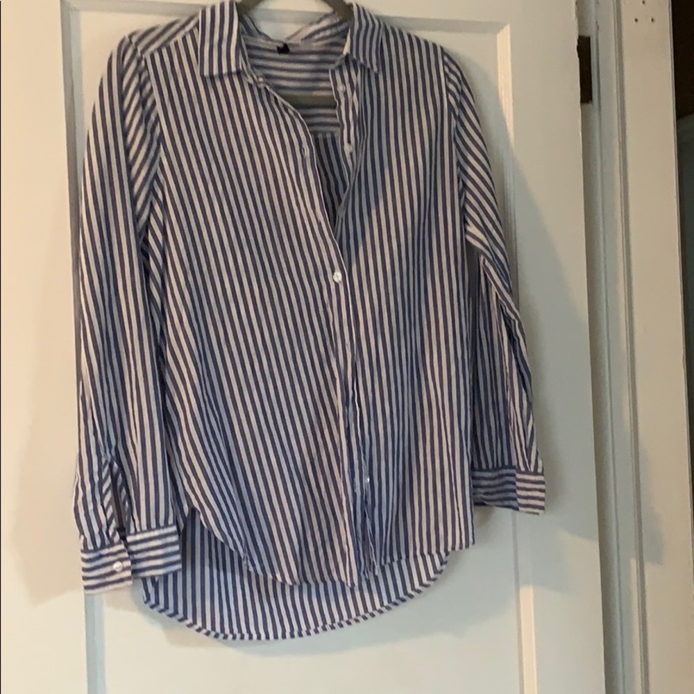 women’s blue and white striped button down